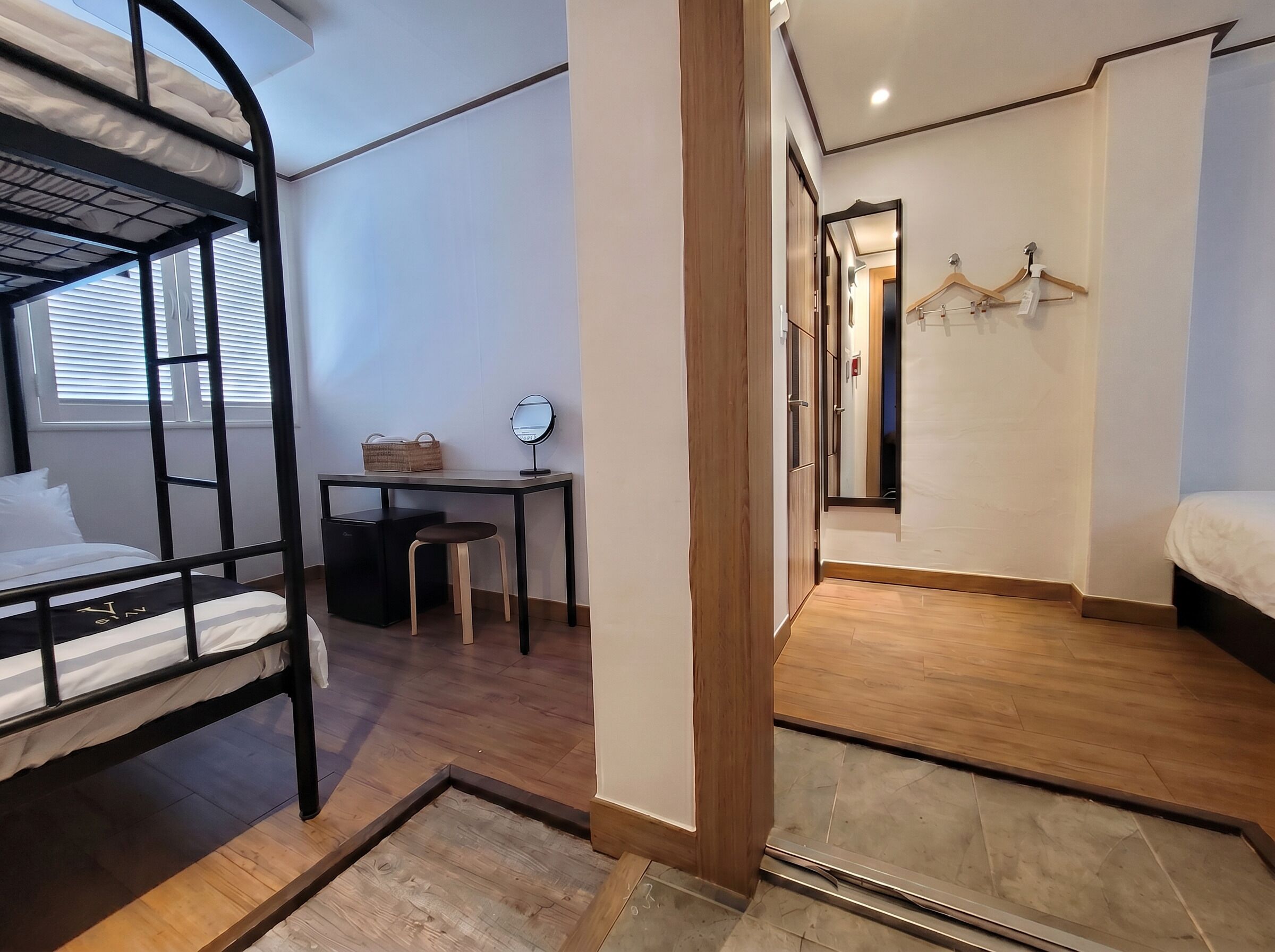 Family Quadruple Room | Iron/ironing board, free WiFi, bed sheets