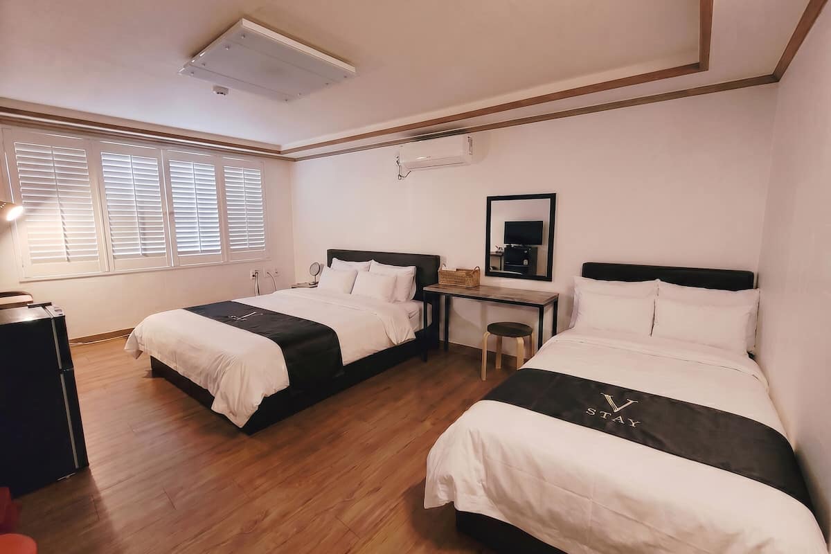Quadruple Room, Mountain View | Iron/ironing board, free WiFi, bed sheets