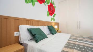 1 bedroom, free WiFi, bed sheets