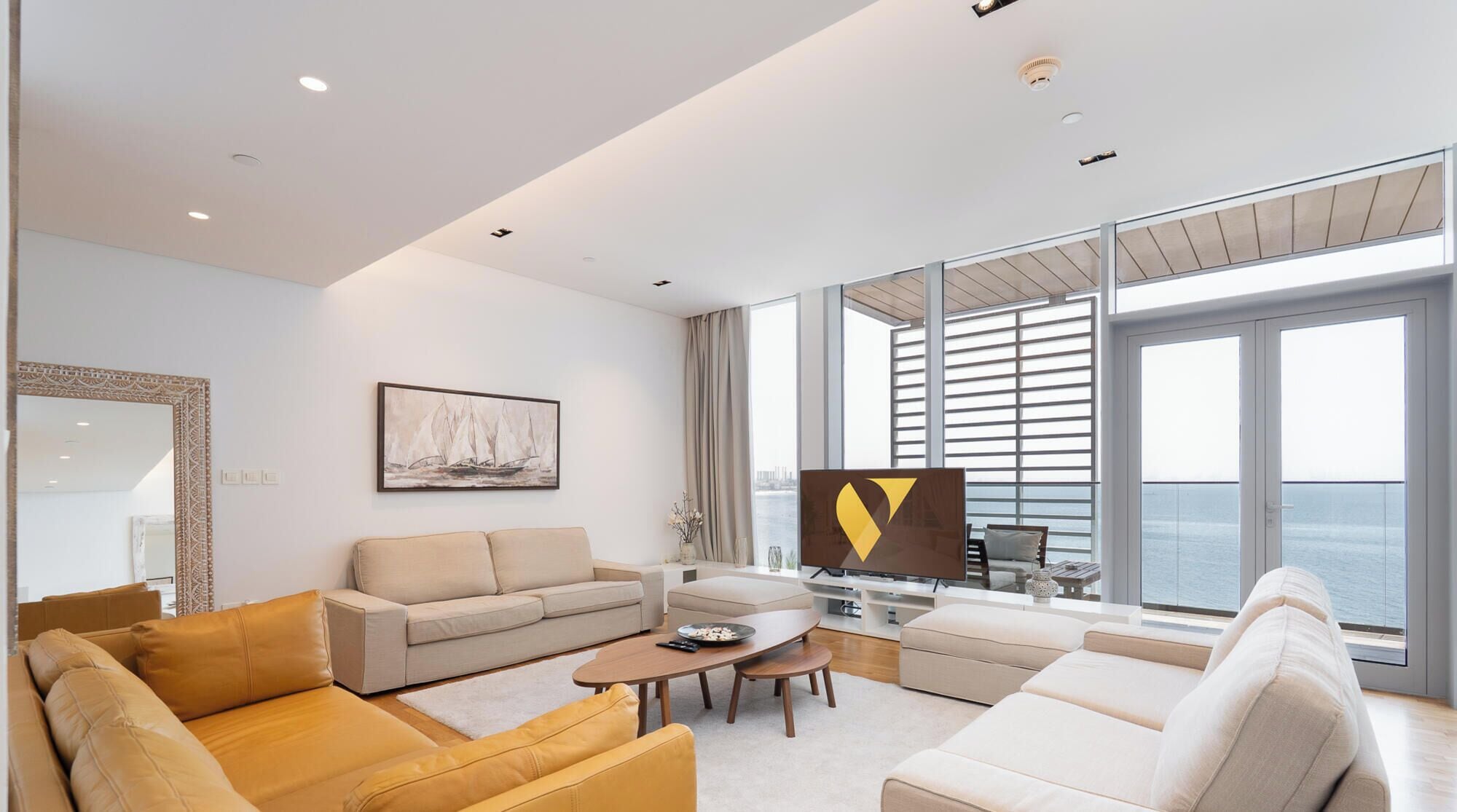 Apartamento superluxo, sacada, vista para o mar | Área de estar