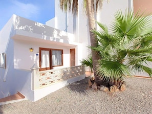 Exterior - Appartement mit großem Gemeinschaftspool by Interhome (Sant Carles Peralta)