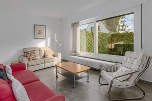 TV - 3 bedroom accommodation in Koksijde (Koksijde)