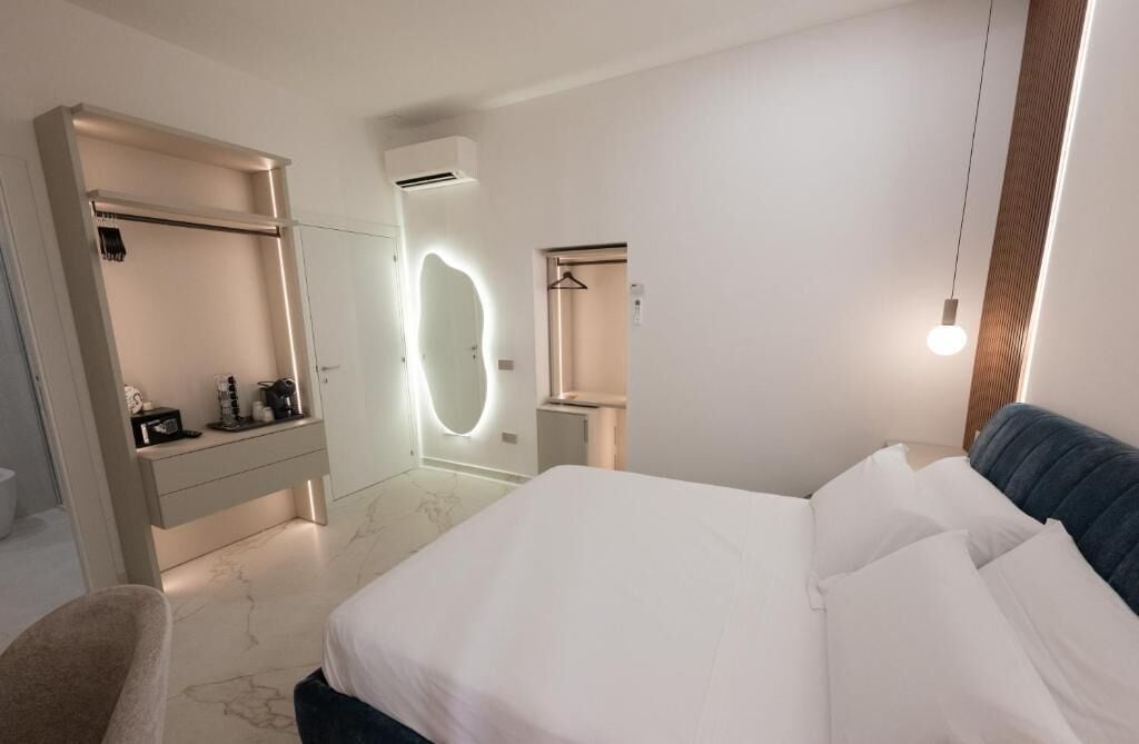 Superior Room, Balcony, City View | Free WiFi