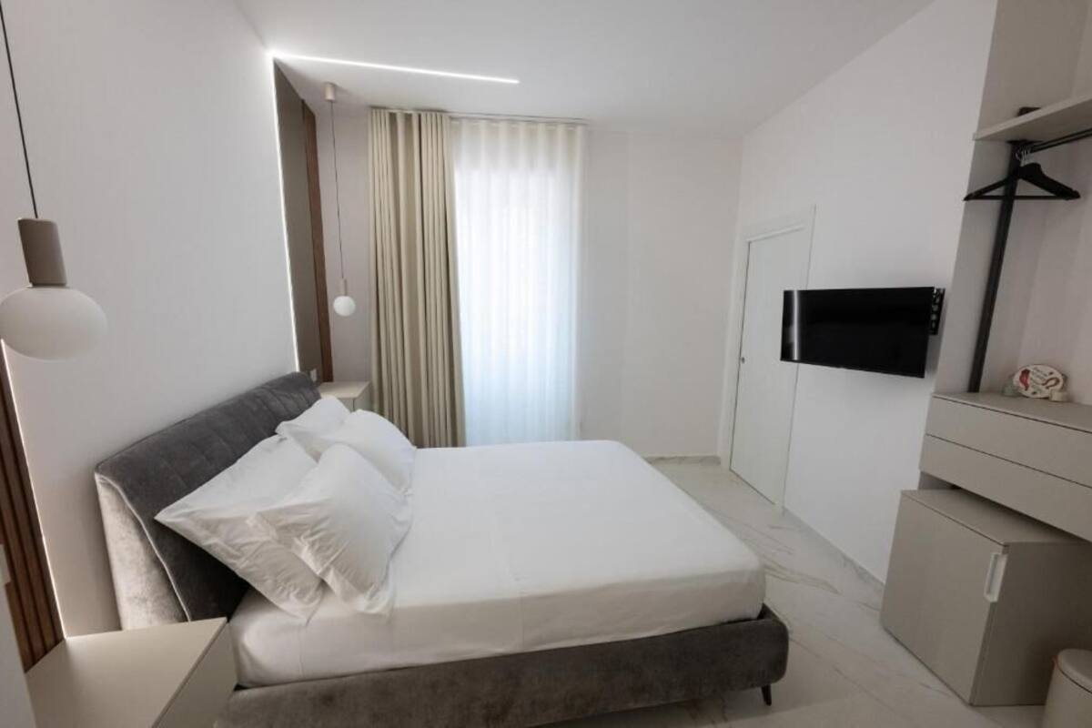 Classic Room, Balcony, Courtyard View | Free WiFi