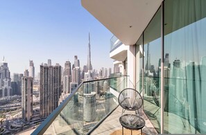 House - Free Housekeeping Visits During Your Stay - Stayshort - 1 BR in Business Bay Sleeps 4 With Burj Views (Dubai)