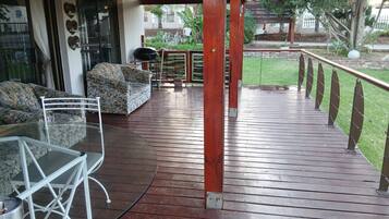 House, 3 Bedrooms, Accessible, Smoking | Outdoor dining
