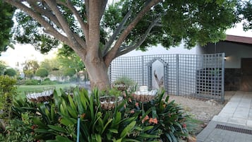 House, 3 Bedrooms, Accessible, Smoking | Garden