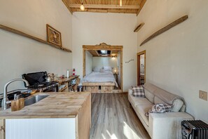 Apartment (0 Bedroom) | Interior - Whidbey Island Tiny Home Near Trails & Beaches! (Oak Harbor)