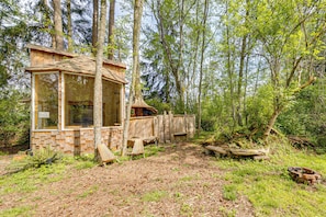 Apartment (0 Bedroom) | Interior - Whidbey Island Tiny Home Near Trails & Beaches! (Oak Harbor)