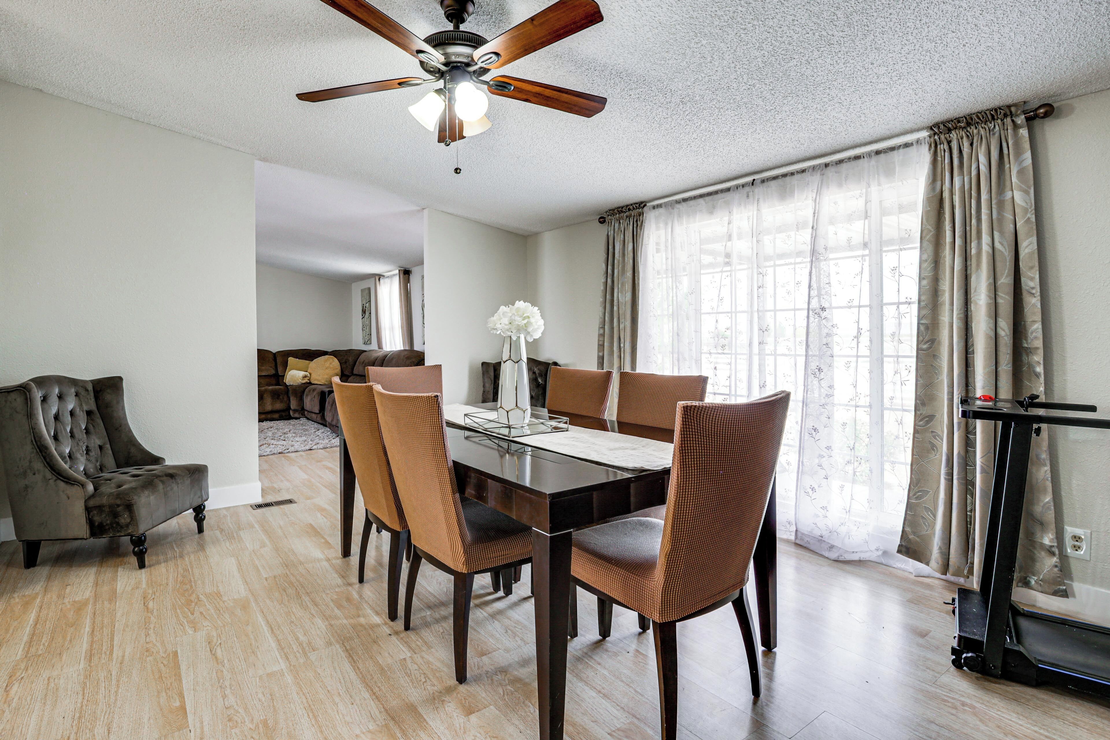 House (3 Bedrooms) | Interior