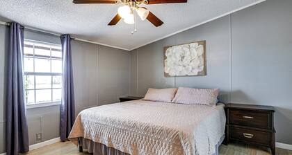 Family Friendly! Rural El Paso Home: Patio & Grill