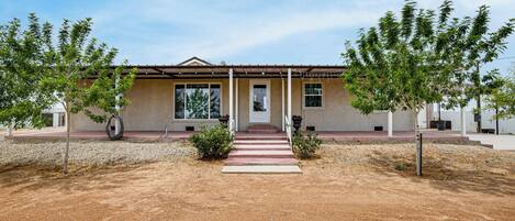 House (3 Bedrooms) | Front of property