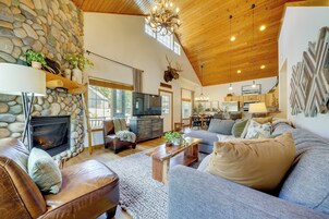 Casa (2 Bedrooms) | Interior