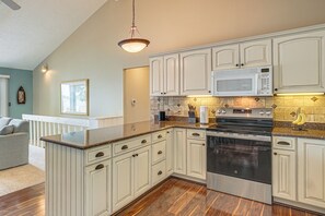 House (3 Bedrooms) | Interior - Boaters Base w/ Dock! Lakefront Ozarks Getaway (Osage Beach)
