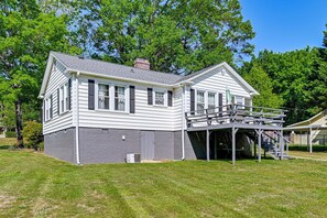 Interior - 5 Mi to Whitewater Center! Home w/ Peaceful Porch (Mount Holly)