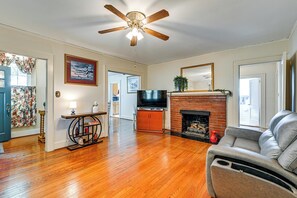 Interior - 5 Mi to Whitewater Center! Home w/ Peaceful Porch (Mount Holly)