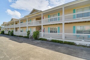Apartment (2 Bedrooms) | Interior - Gulf Shores Gem: Walk to Beach, 8 Mi to The Wharf! (Gulf Shores)