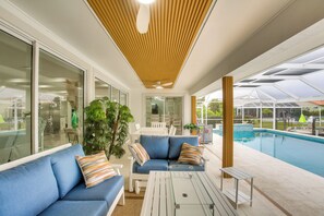 House (5 Bedrooms) | Interior
