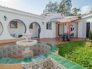 Terrace - "Almería" mit Gemeinschaftspool in einem andalusischen "Cortijo" in Chilches by Interhome (Benajarafe)