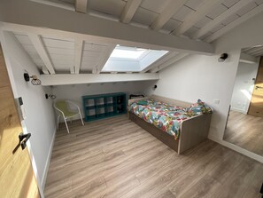 Room - Vrbo Property (Hendaye)