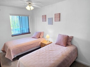 Internet - 2 Bedroom 2 Bathroom Condo with outdoor pool in North Ocean City! LC 263 (Ocean City)