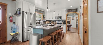 Cozy Bear Lodge