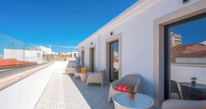 Marina Legacy I Boutique Residence