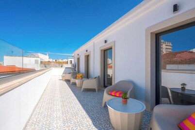 Marina Legacy I Boutique Residence