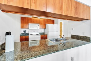 Private kitchen - Luxury Miami Brickell Stay-Bay View (Miami)