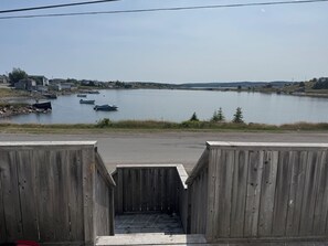 Property grounds - Water View and 15 minutes away from most popular attractions. (Trinity Bay North)