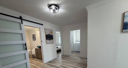 Water View and 15 minutes away from most popular attractions.