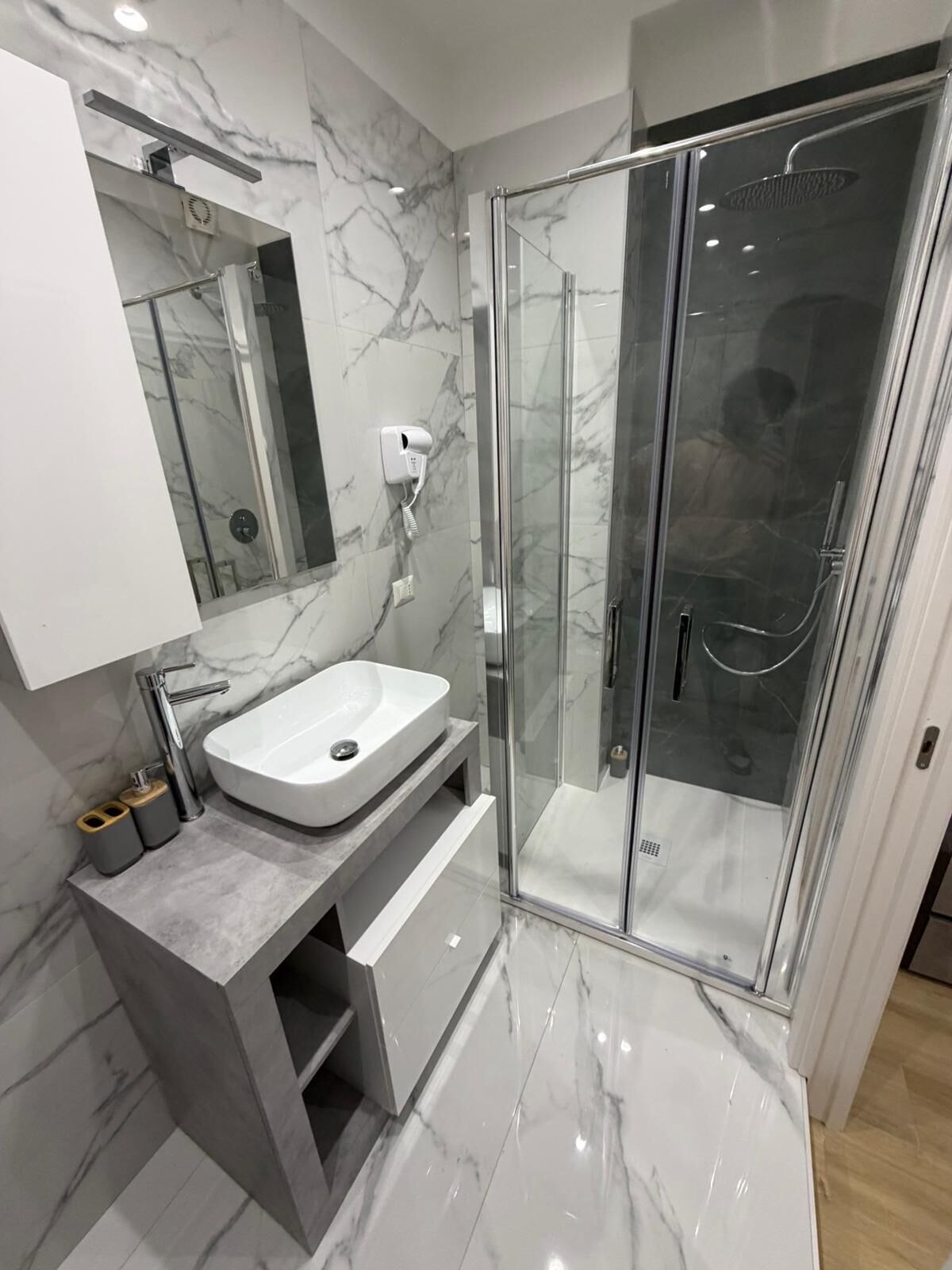 Deluxe Double Room, Balcony | Bathroom