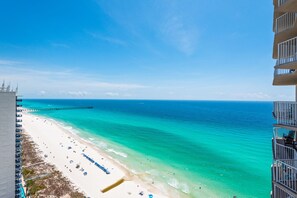On the beach - Beachfront Corner Condo Sleeps 6 Near Pier Park + Beach Service! (Panama City Beach)