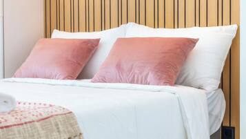 1 bedroom, WiFi (free), bed sheets