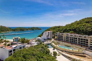 Exterior - 2BDR Santa Cruz Main Level | Walk to Beach/Town (Huatulco)