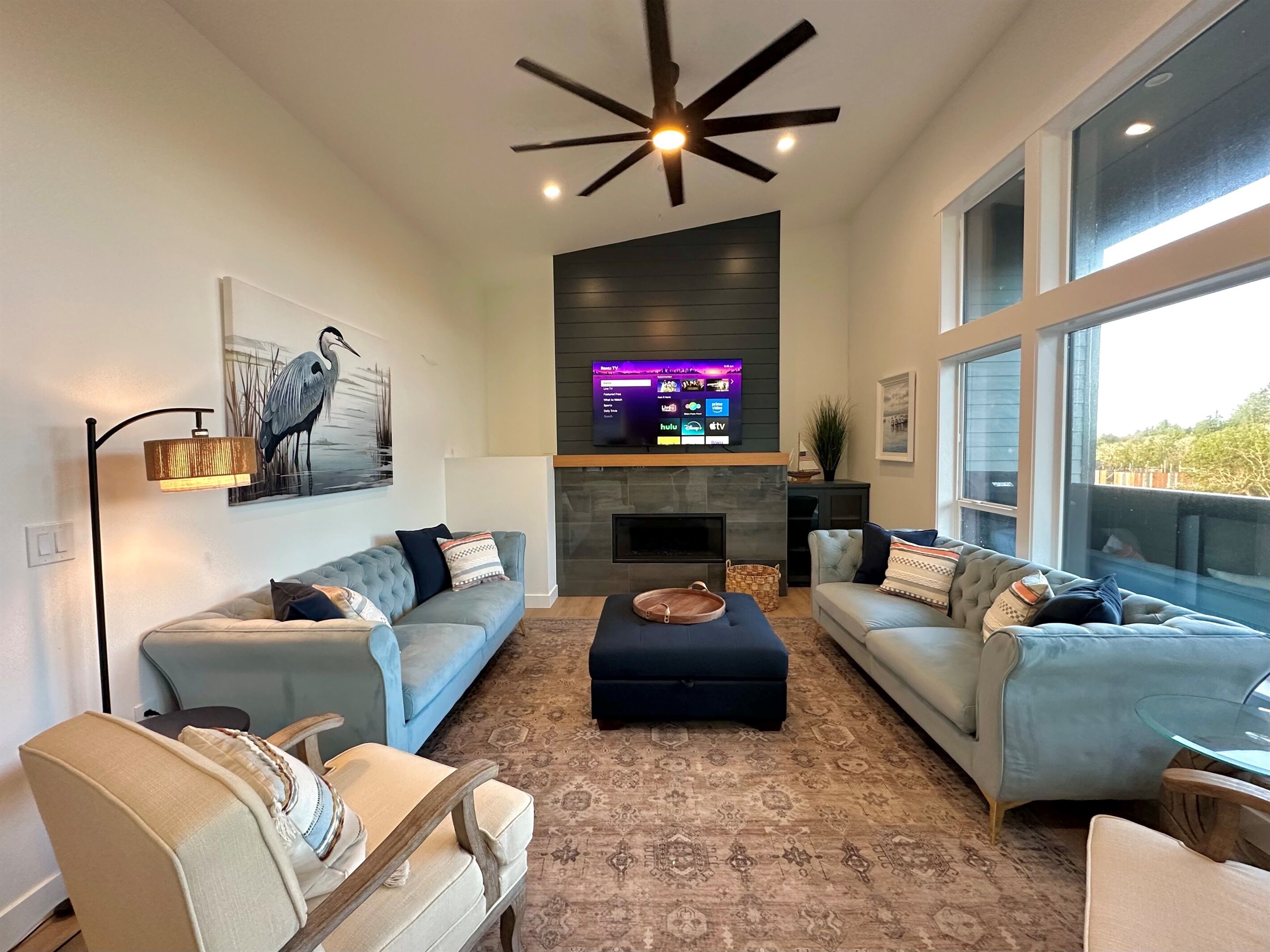Smart TV, fireplace, video games, ping pong
