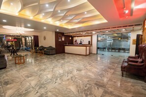 Lobby - HOTEL BOBINA (Gorakhpur)