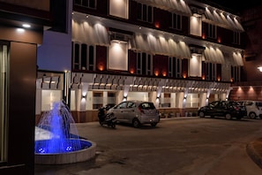 Exterior - HOTEL BOBINA (Gorakhpur)