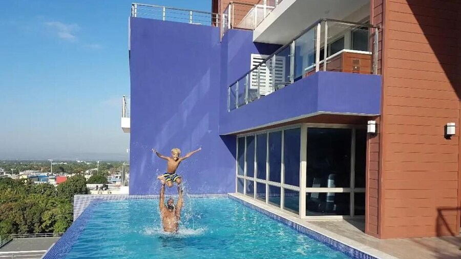 City Apartment in Kingston AC with Pool