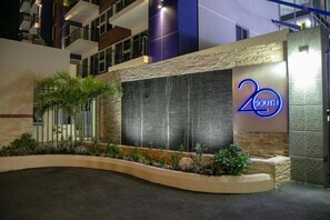 Exterior detail - City Apartment in Kingston AC with Pool (Kingston)