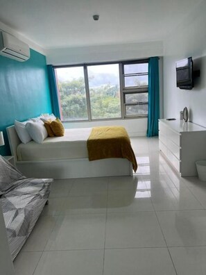 Departamento, vista al patio | Tabla de planchar con plancha y wifi gratis 