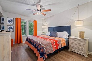 Iron/ironing board, WiFi, bed sheets - The Villa at DeSoto in HSV, AR (Hot Springs Village)