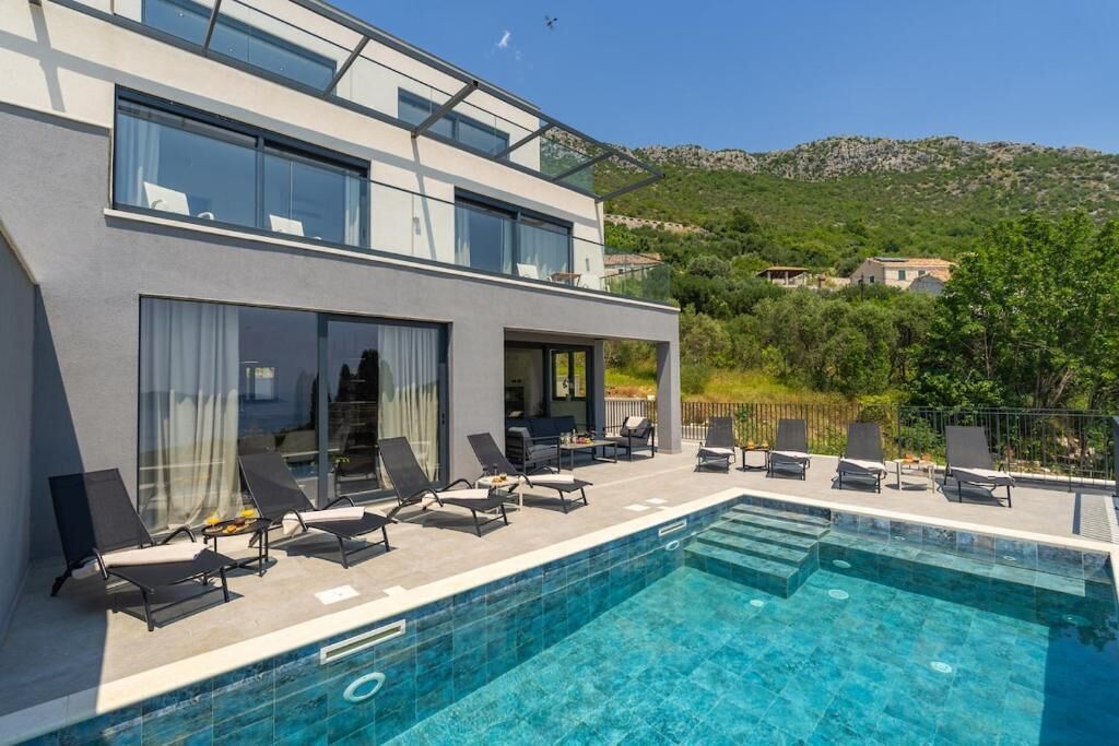 Piscine extérieure