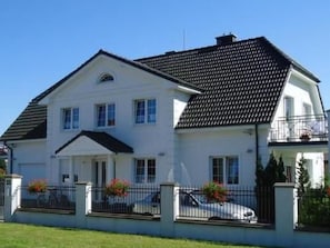 Exterior - Gemütliche Wohnung in Rowy mit Terrasse, Grill, by Interhome (Rowy)