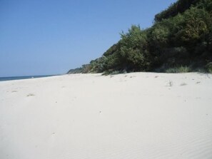 Beach - Charmantes Appartement in Rowy mit Grill, Garten by Interhome (Rowy)