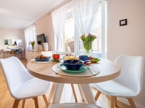 Dining - Wohnung in Darlowo mit Terrasse by Interhome (Darlowo)