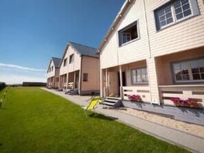 Exterior - Wohnung mit Blick auf das Wasser by Interhome (Gąski)