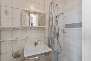 Shower, hair dryer, towels - Superior studio Tania 12 (Sveti Filip i Jakov)