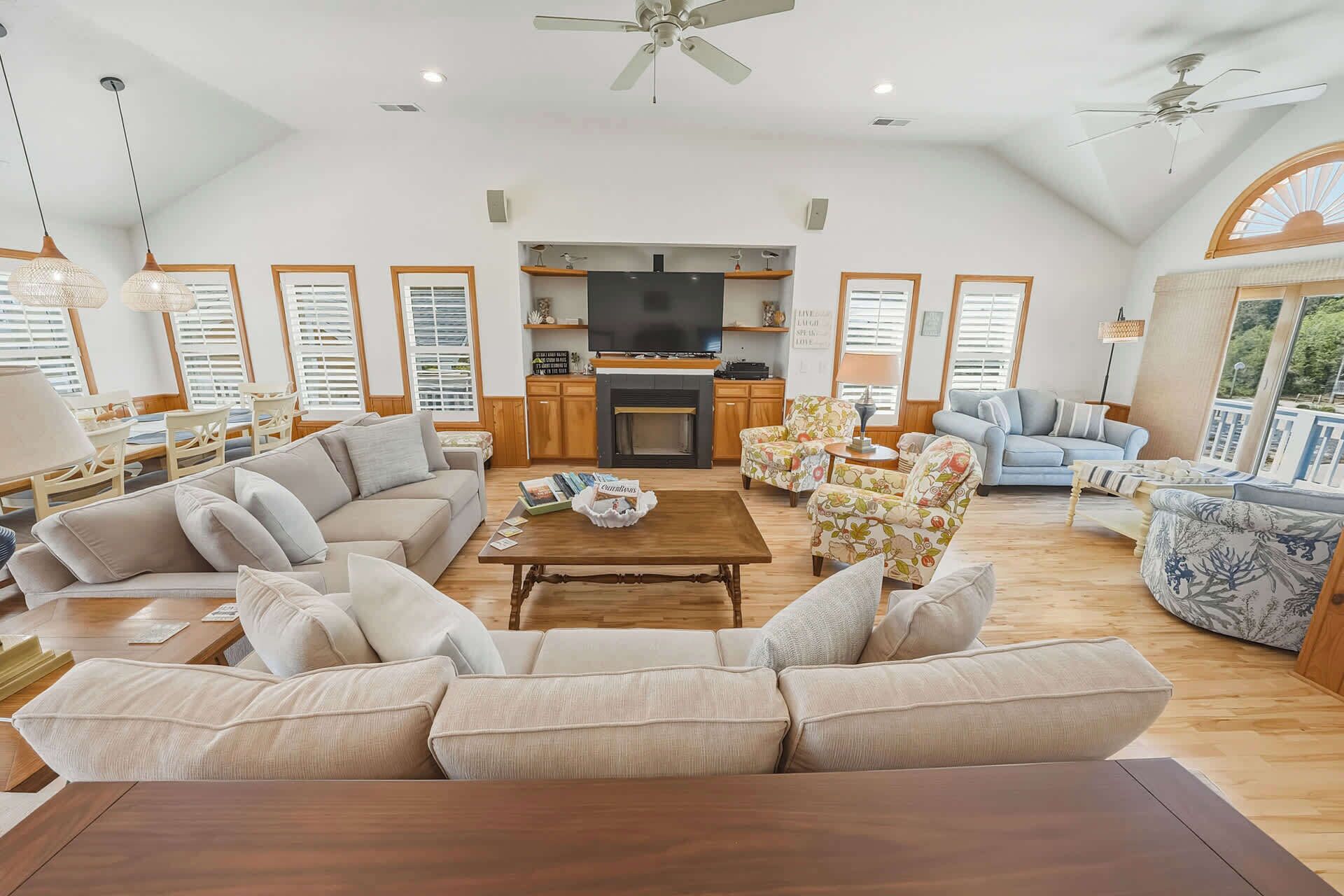 7br With Heated Pool, Volleyball, Steps To Beach! - Corolla, NC