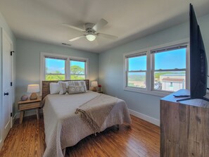 WiFi, bed sheets - Sea Shell – Your Coastal Reset Starts Here! (North Topsail Beach)